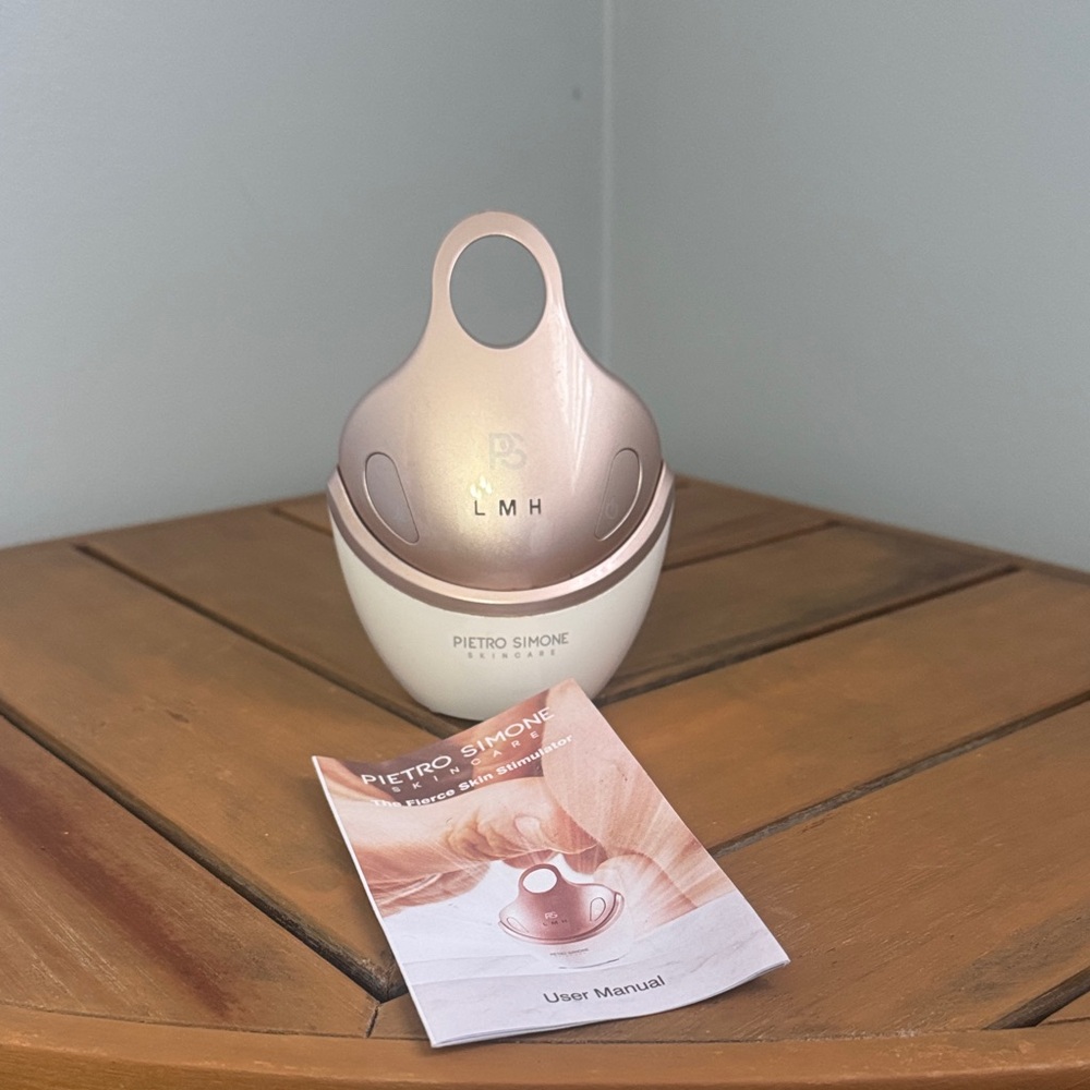 Skincare Tool - Rose Gold and White